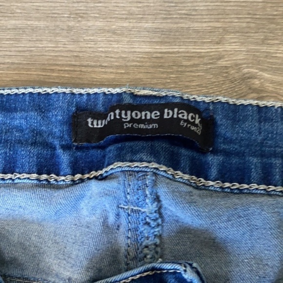 Twenty one Black Premium Distressed Patch Jeans - Picture 5 of 8